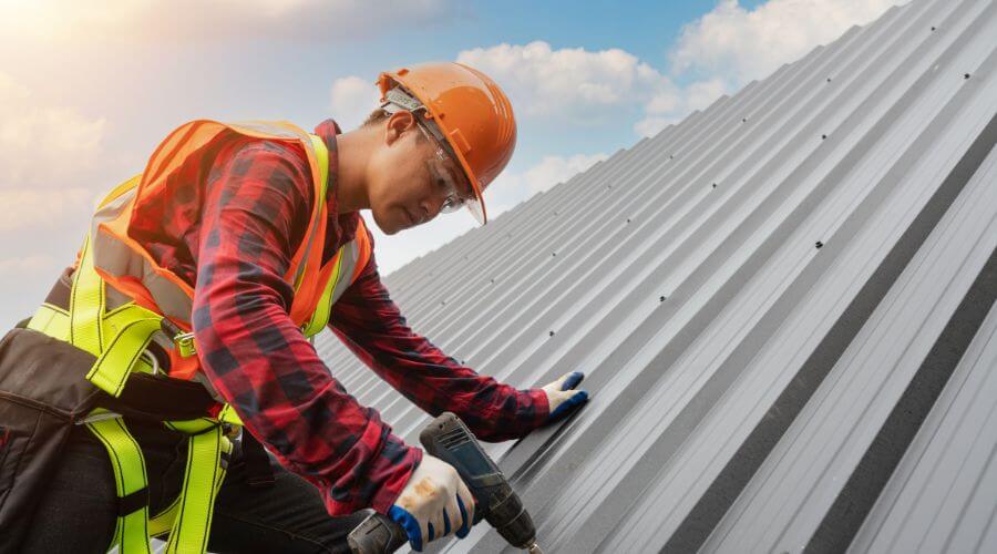 Owens Corning roofing contractor in Moro, IL